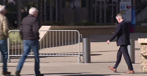 State workers take stand against new California hybrid work .
